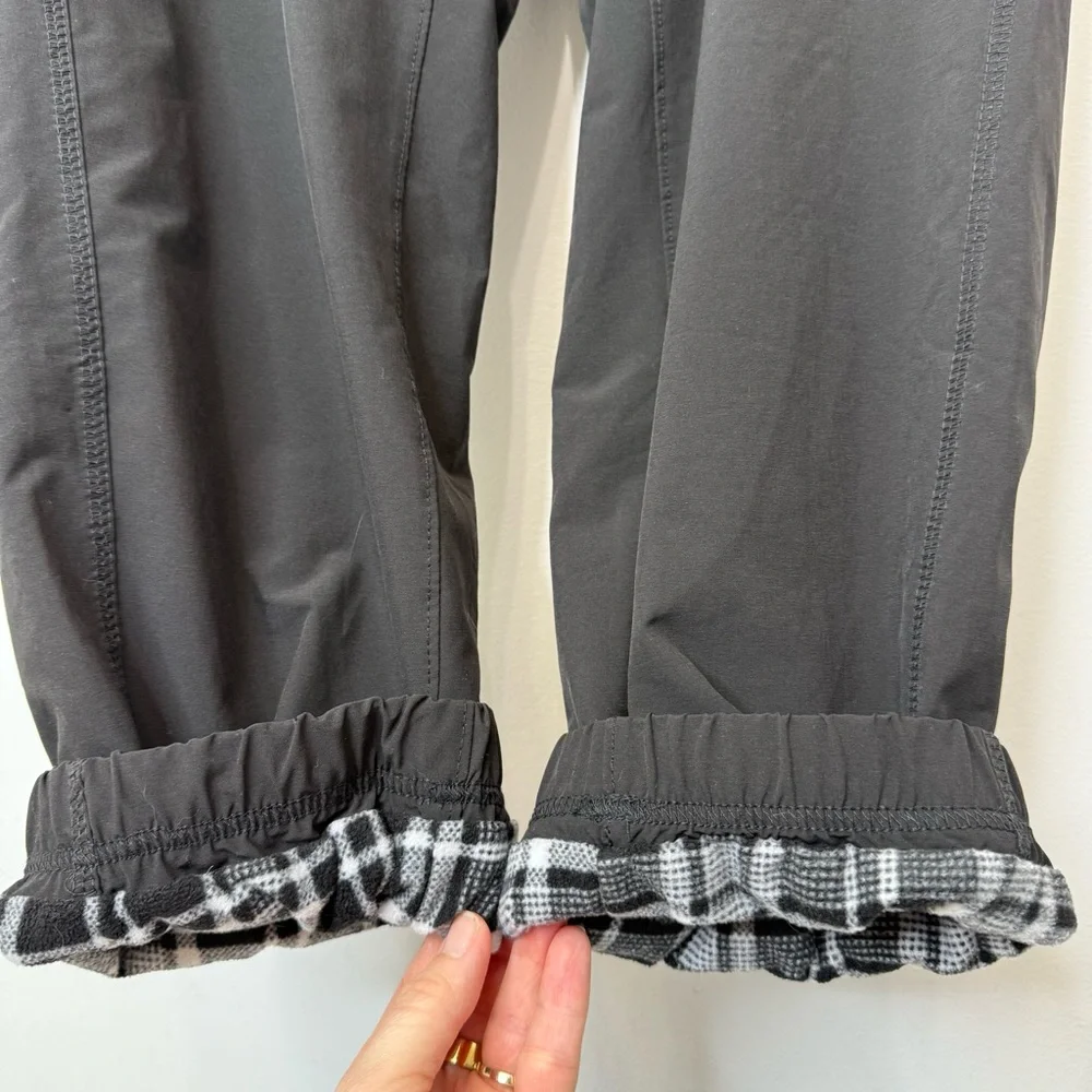 Eddie Bauer Black Fleece Lined Cargo Jogger Pant Women’s Size 14 Winter Cozy